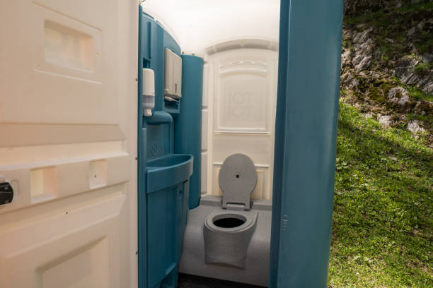 Best Portable restroom trailer rental  in San Diego, CA
