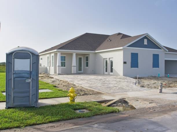 Porta potty delivery and setup in San Diego, CA